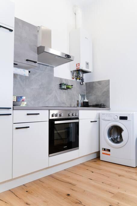 Apartmán Zentrale & Ruhige 2 Zimmer - 42M² Vídeň Exteriér fotografie
